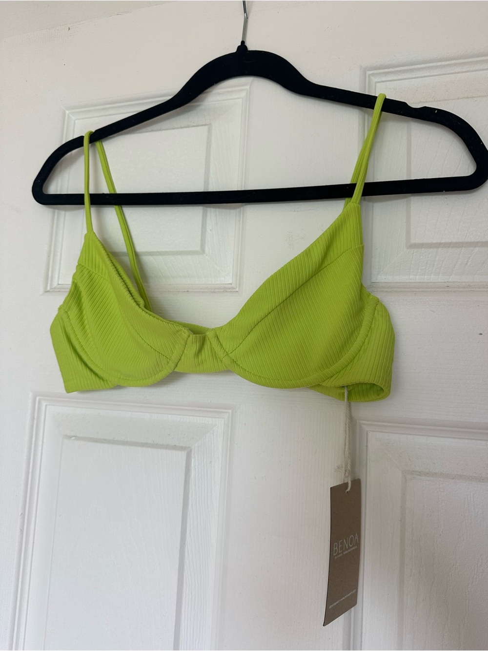 BNWT Benoa Swim Lime Green Ribbed Underwire Bikini Top L